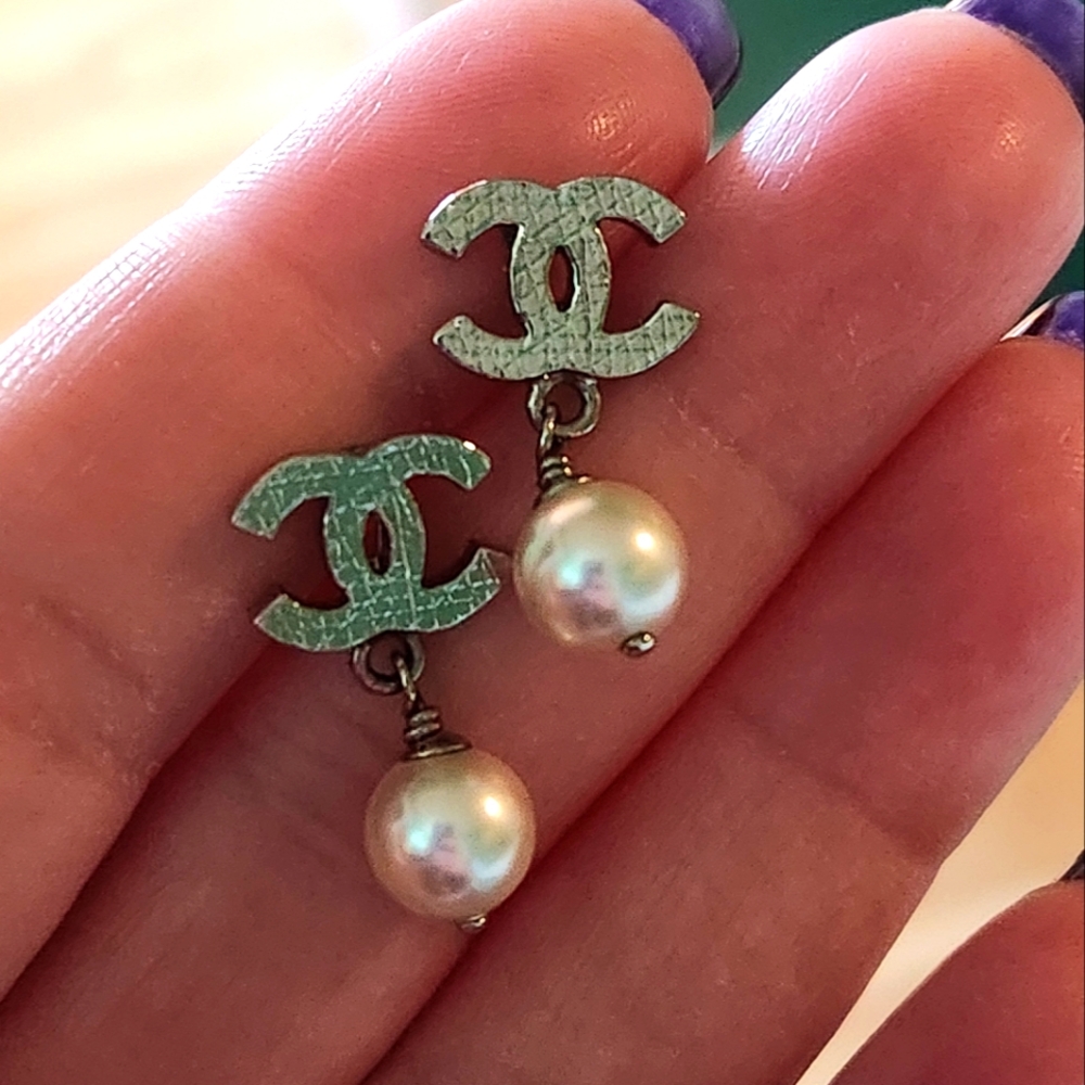 Chanel Drop Pearl Earrings